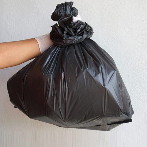 Wiązanie worków w czasie pandemii